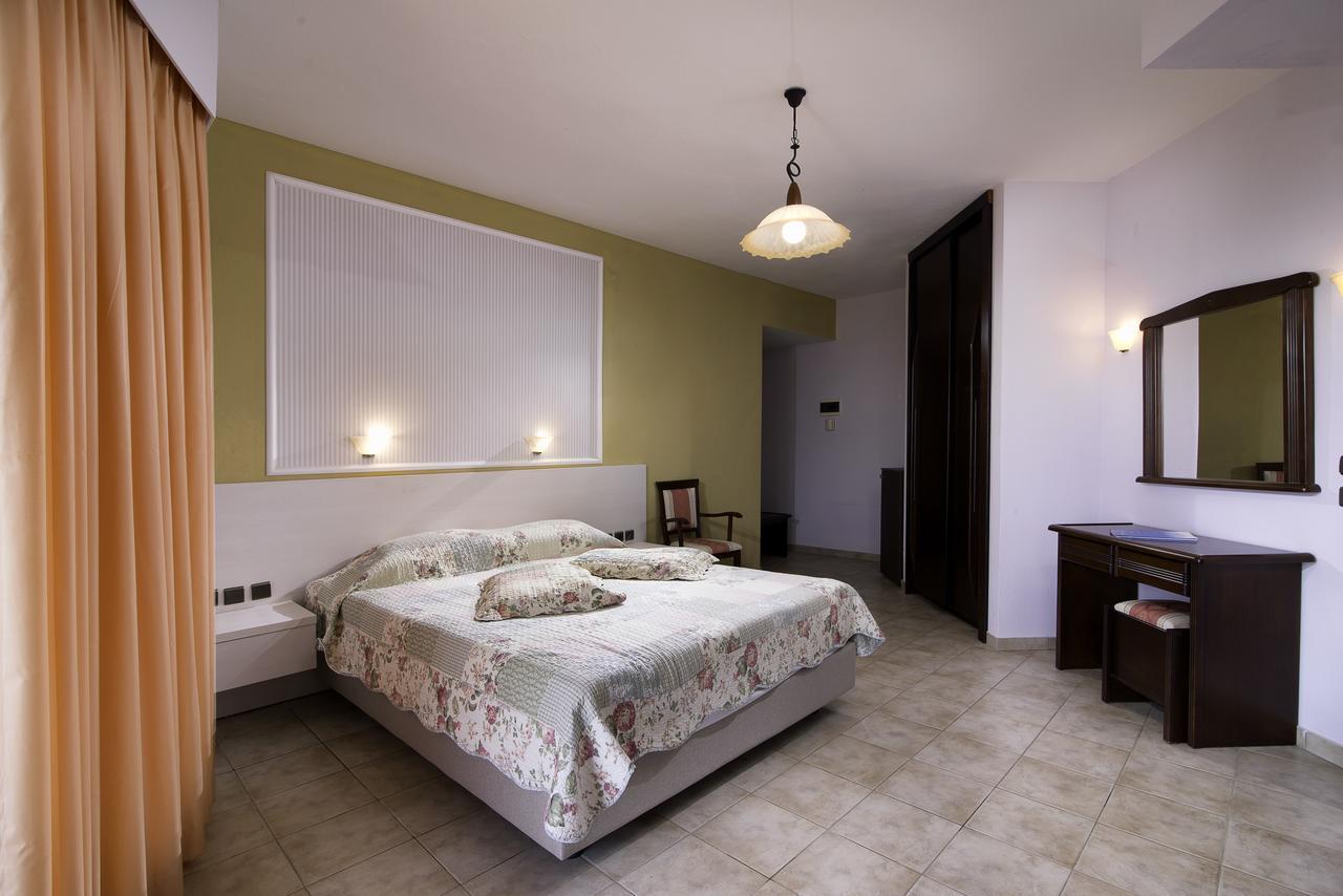Ocean Beach Hotel Skala Potamia  Bagian luar foto
